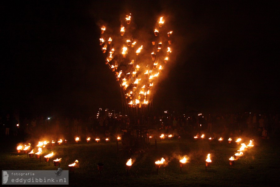 2011-07-02 Compagnie Carabosse - Installation de Feu (Deventer Op Stelten) 005